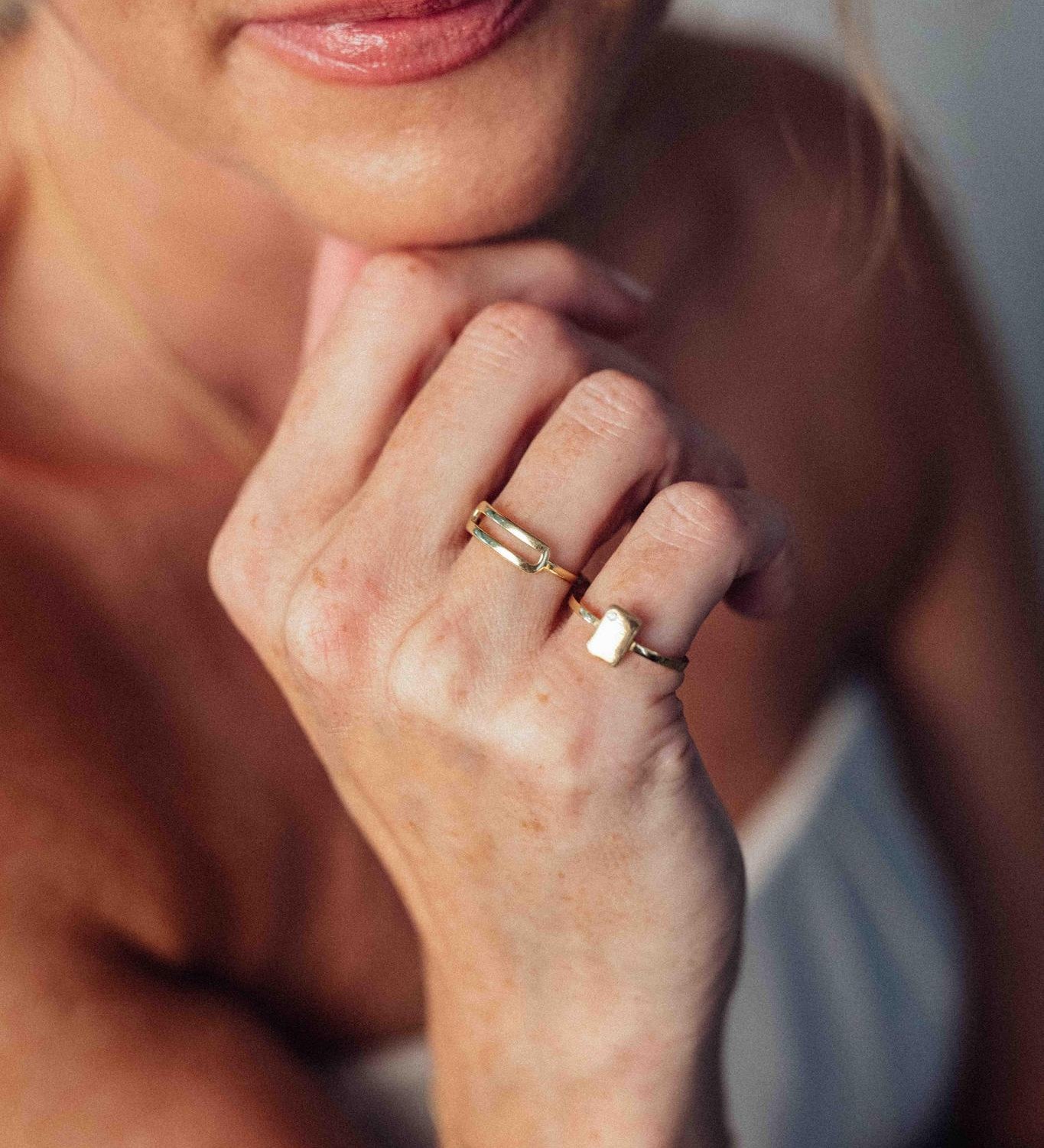 9kt Gold Open Rectangle Ring