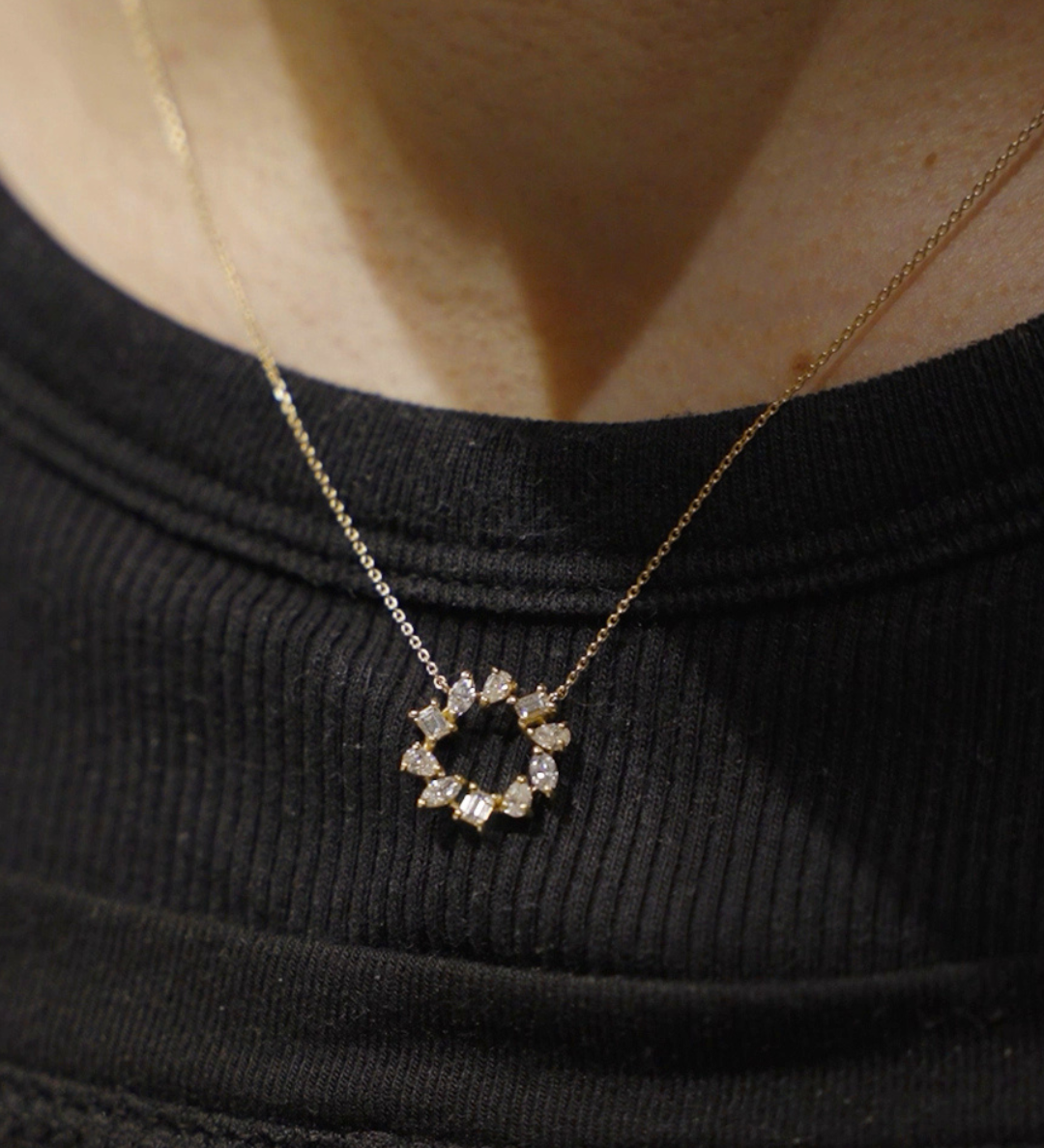 Abstract Diamond Pendant Classic - Yellow Gold