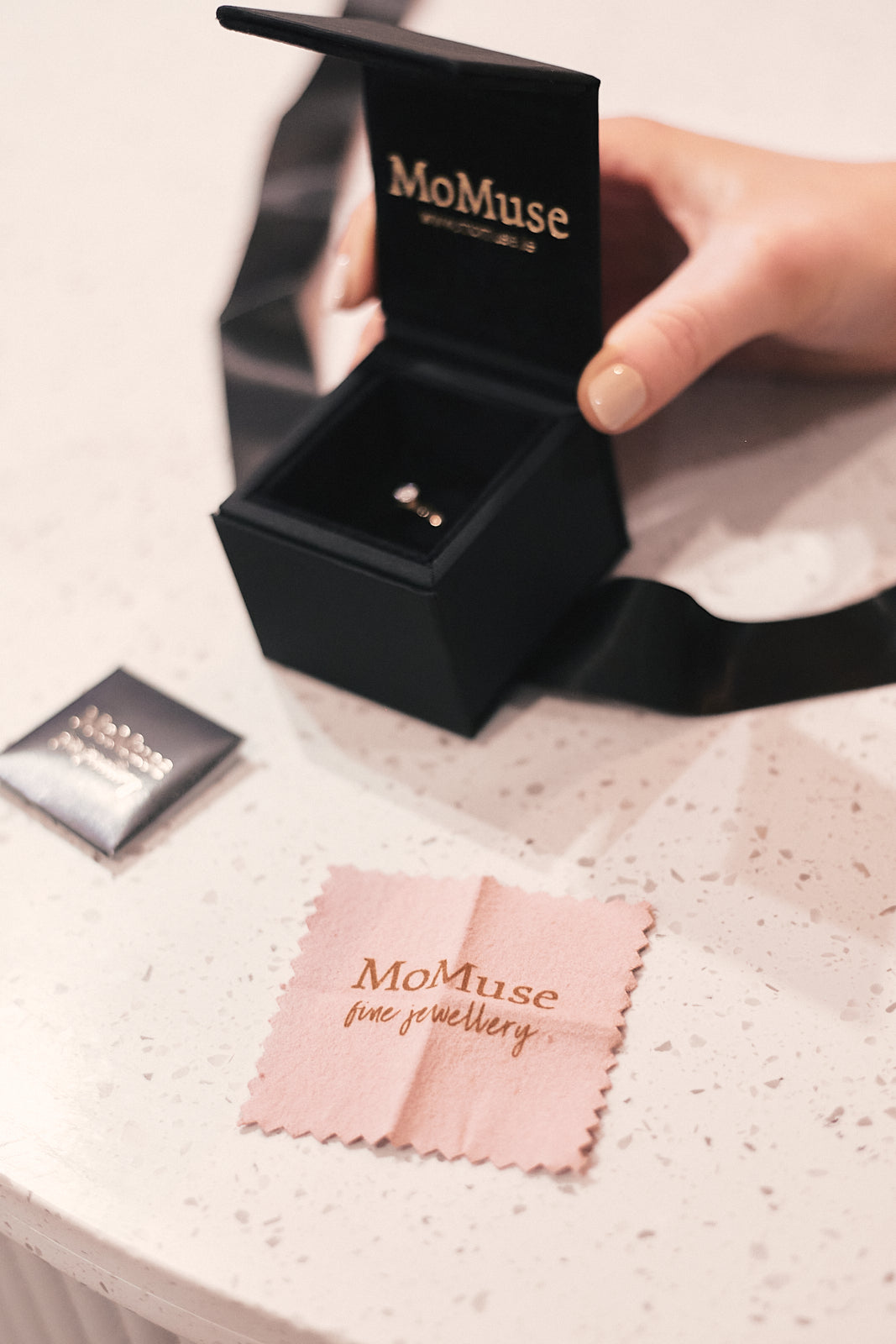 Momuse Caring for your jewellery – MoMuse