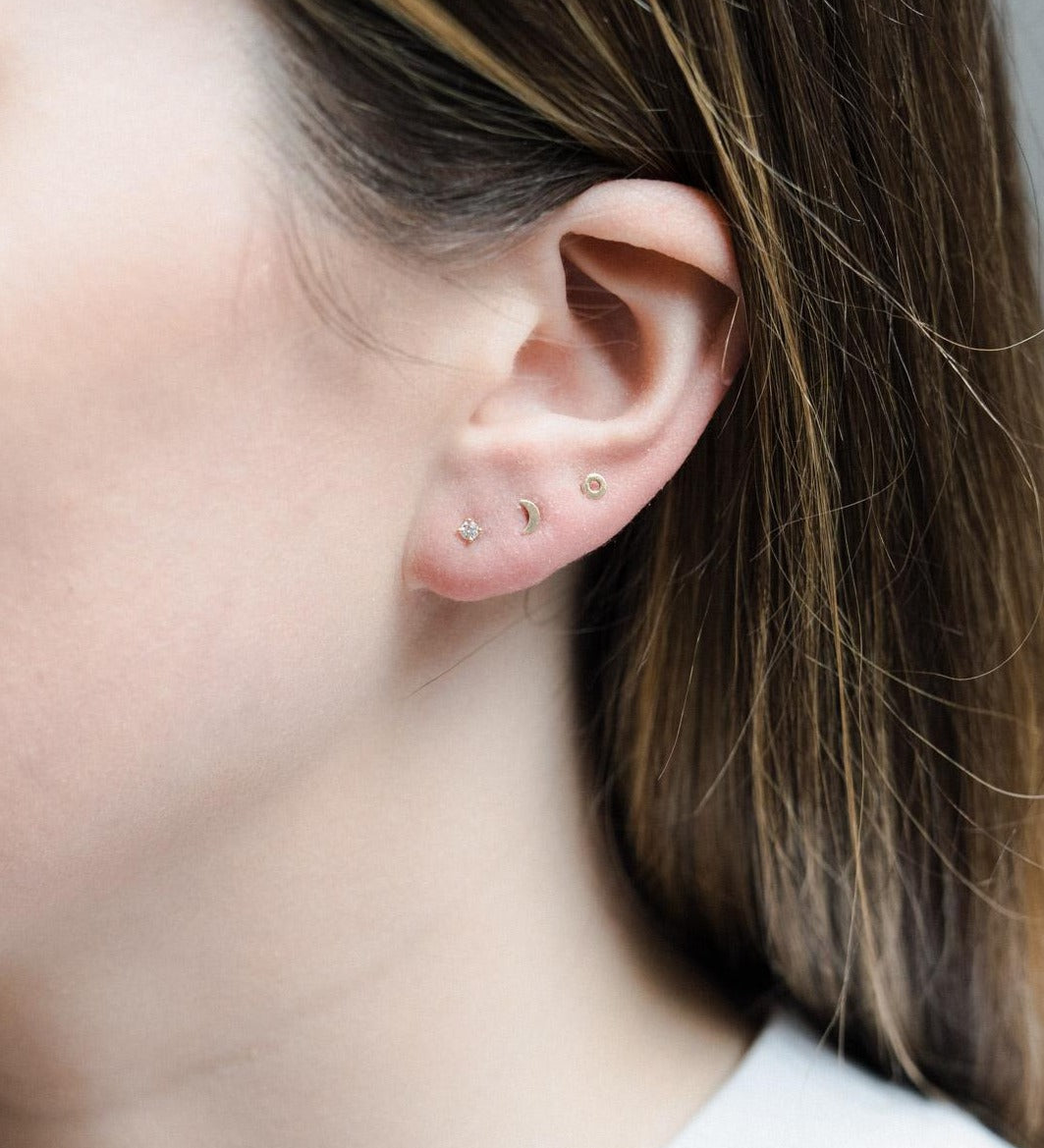 18kt Gold Diamond Stud Earrings