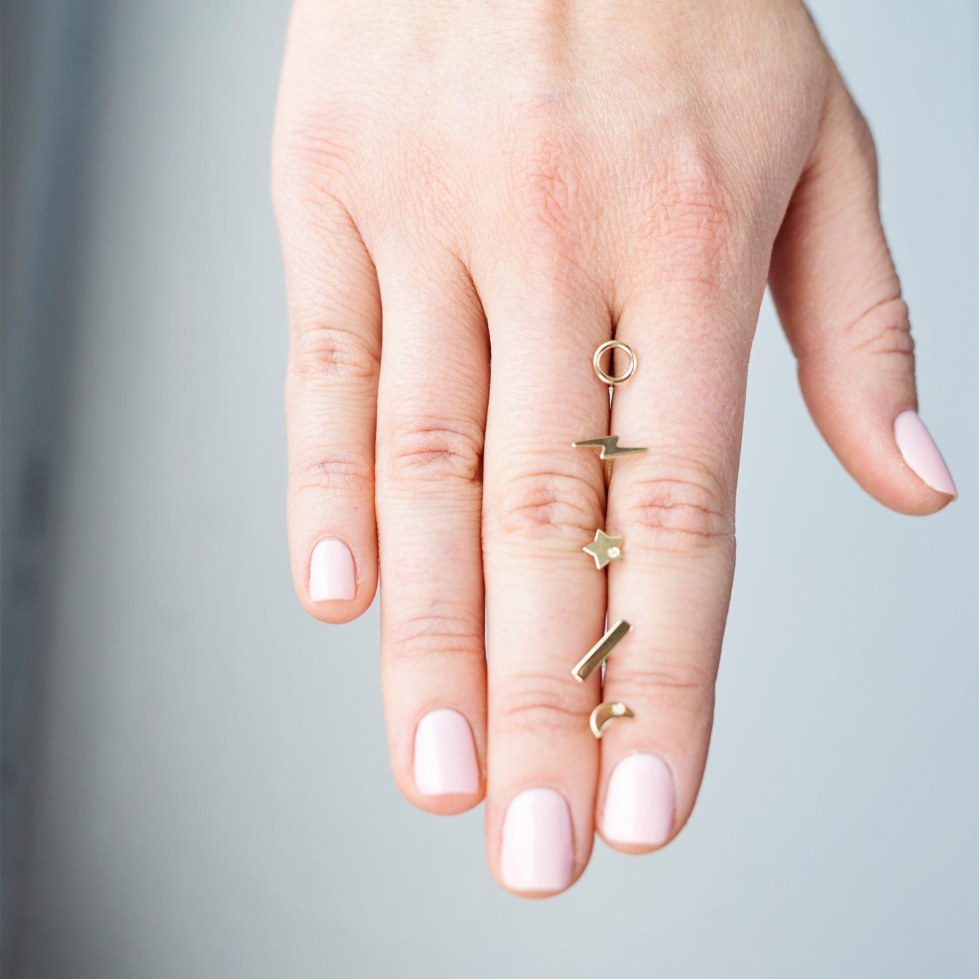 9kt Gold Circle Stud Earrings