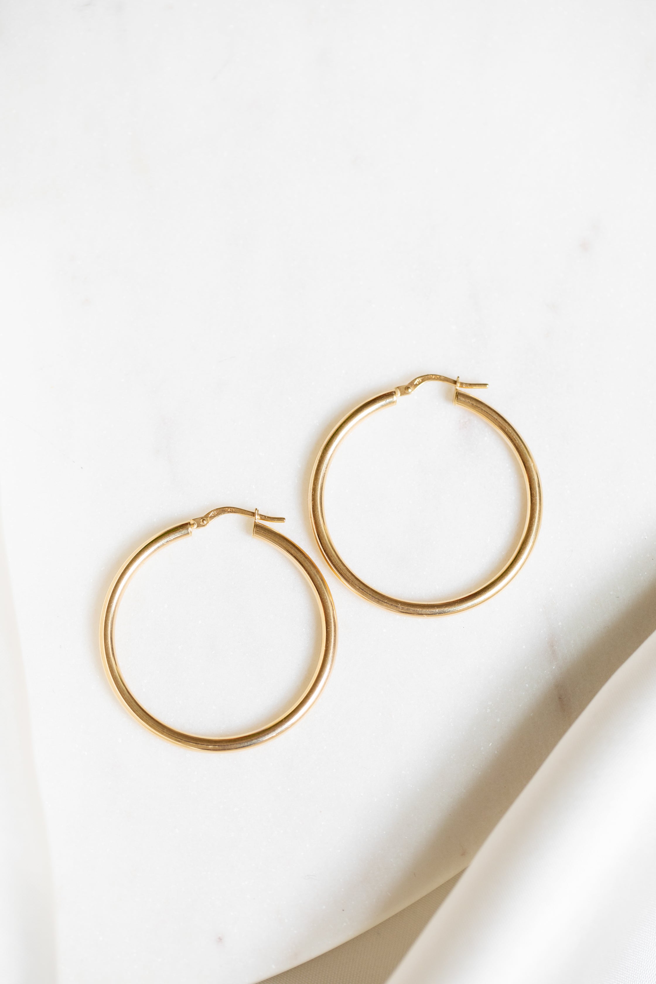 Clip on hoop earrings uk clearance