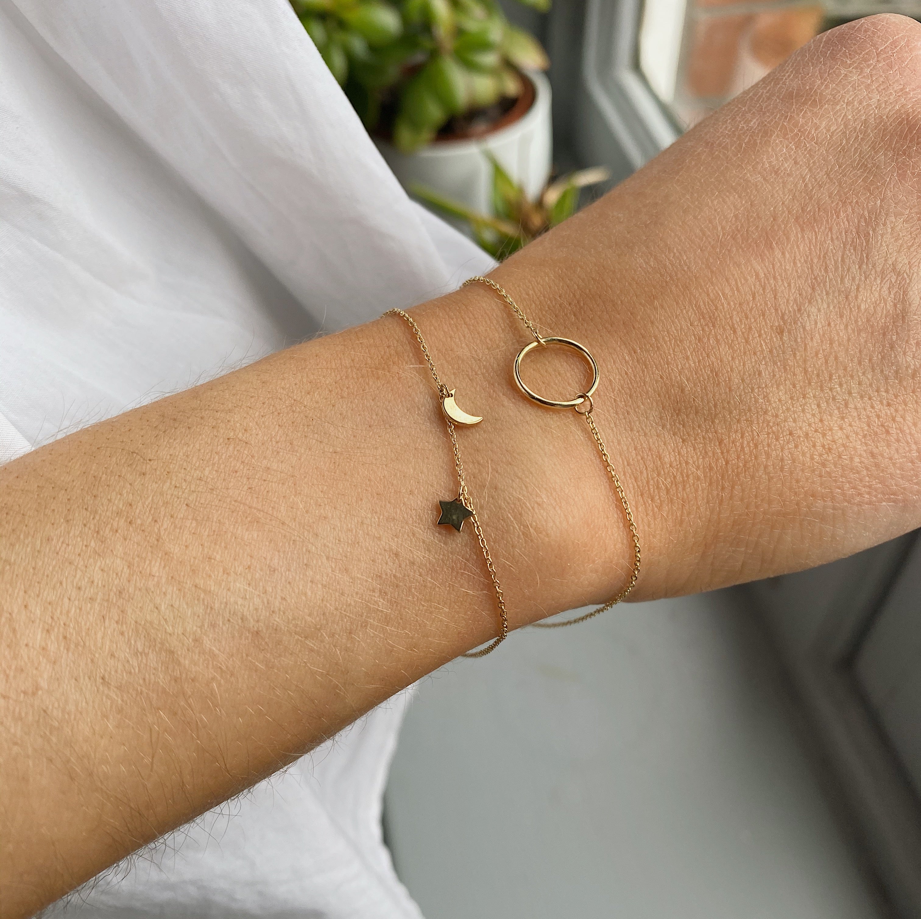 Circle bracelet on sale