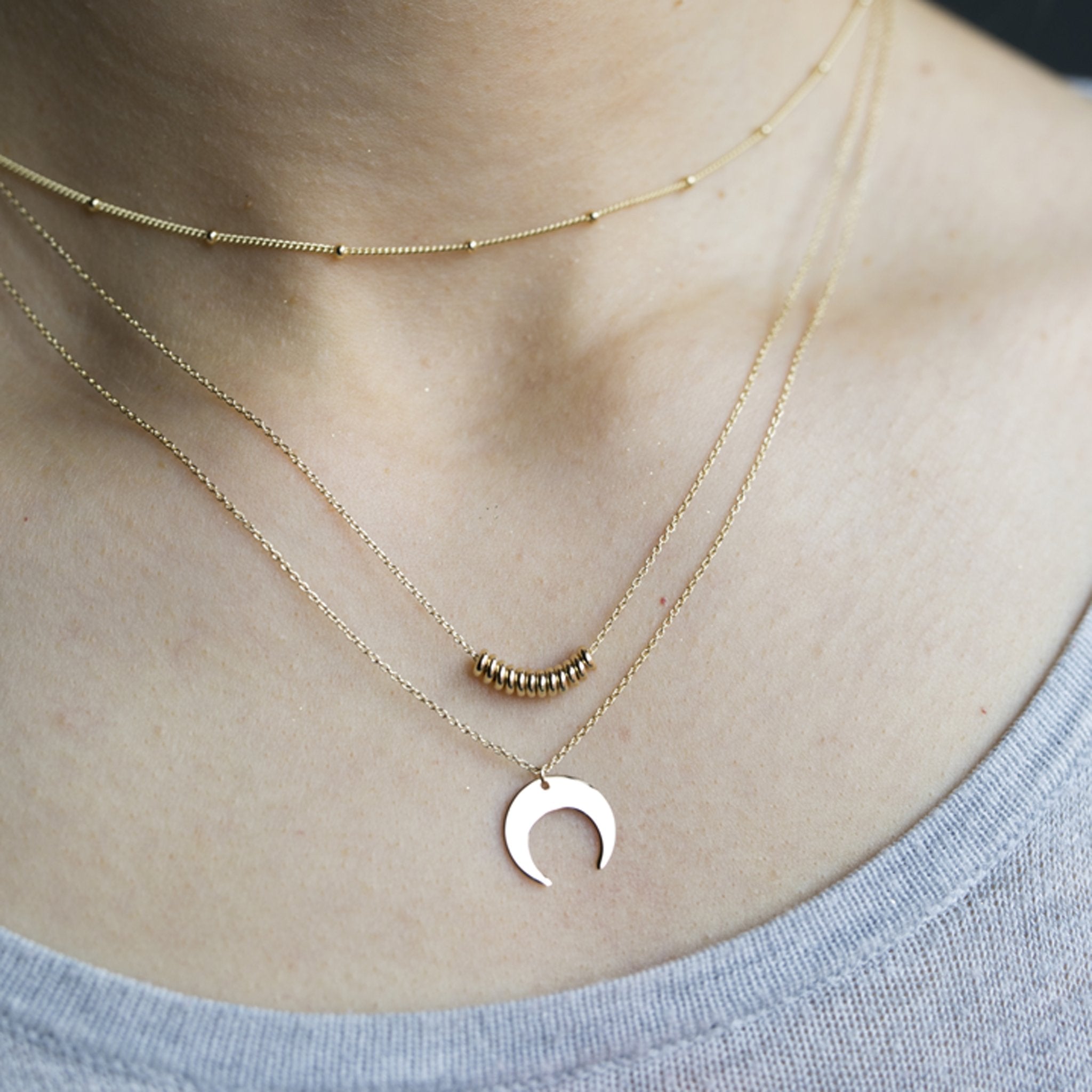 9kt Gold Multiple Circles Pendant Necklace