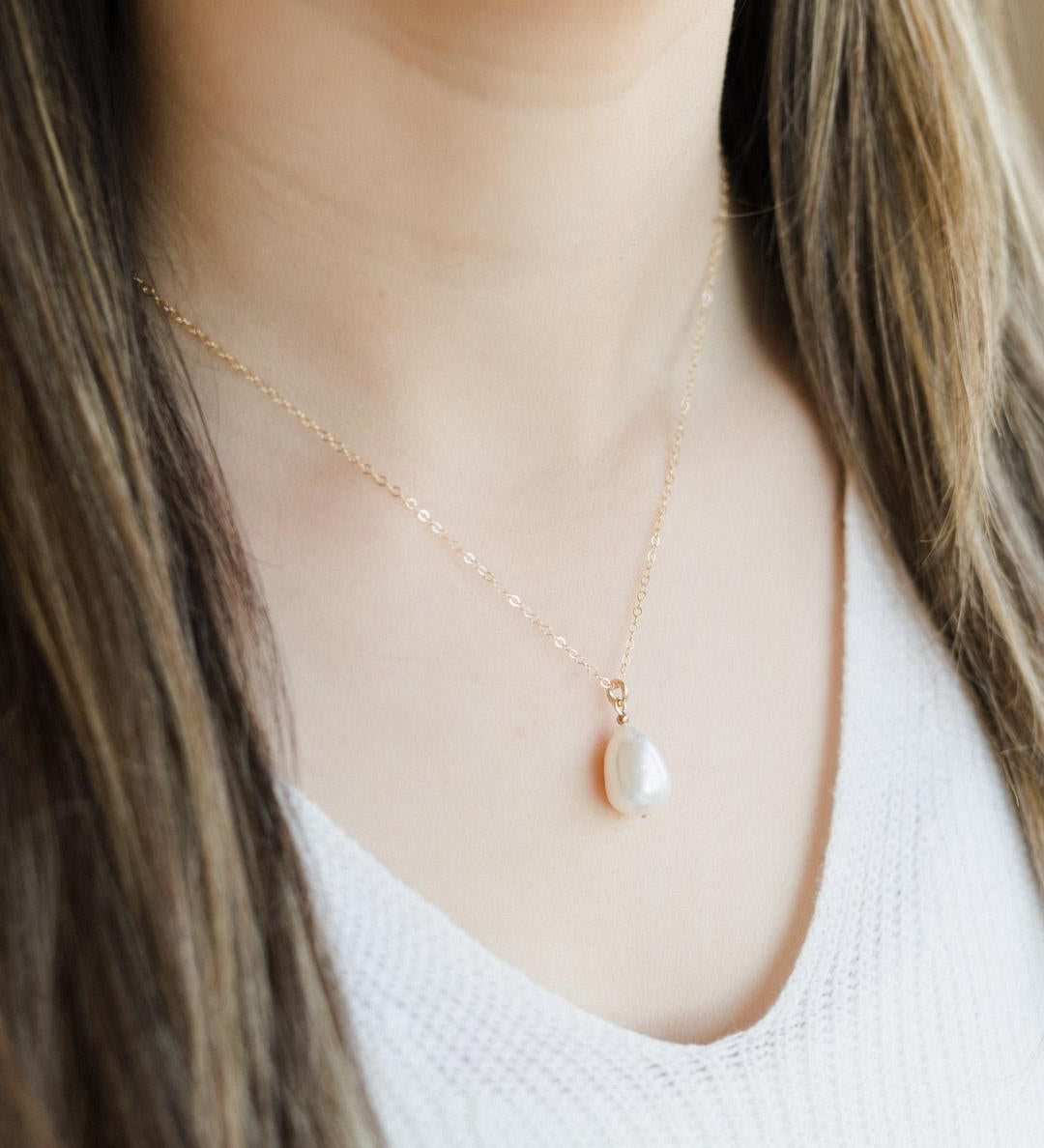 Gold Filled Pear Pearl Pendant Necklace